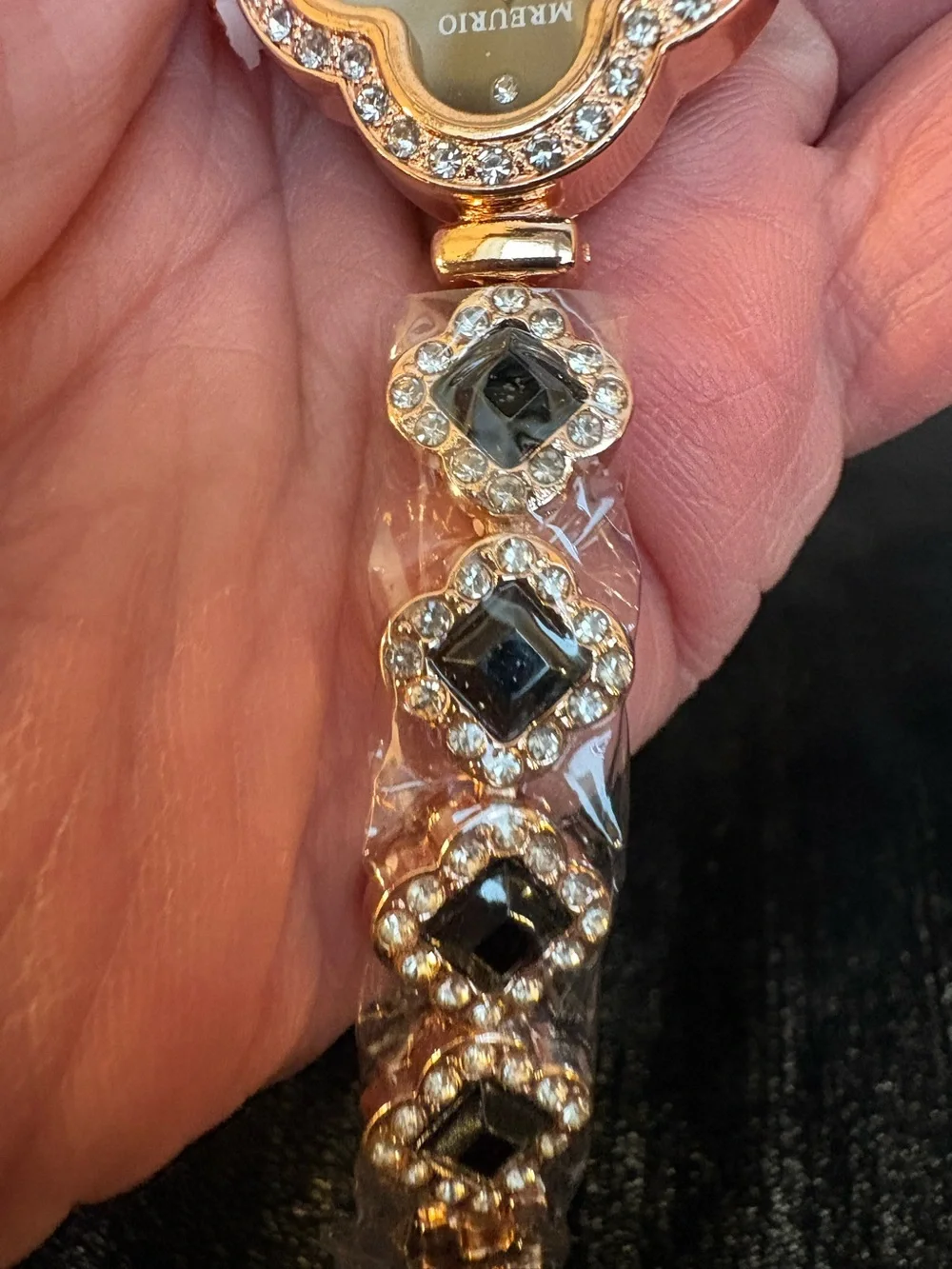 Watch-Black 4 Leaf Clover Rose Gold Watches, Diamond like Bracelet Slim Watch